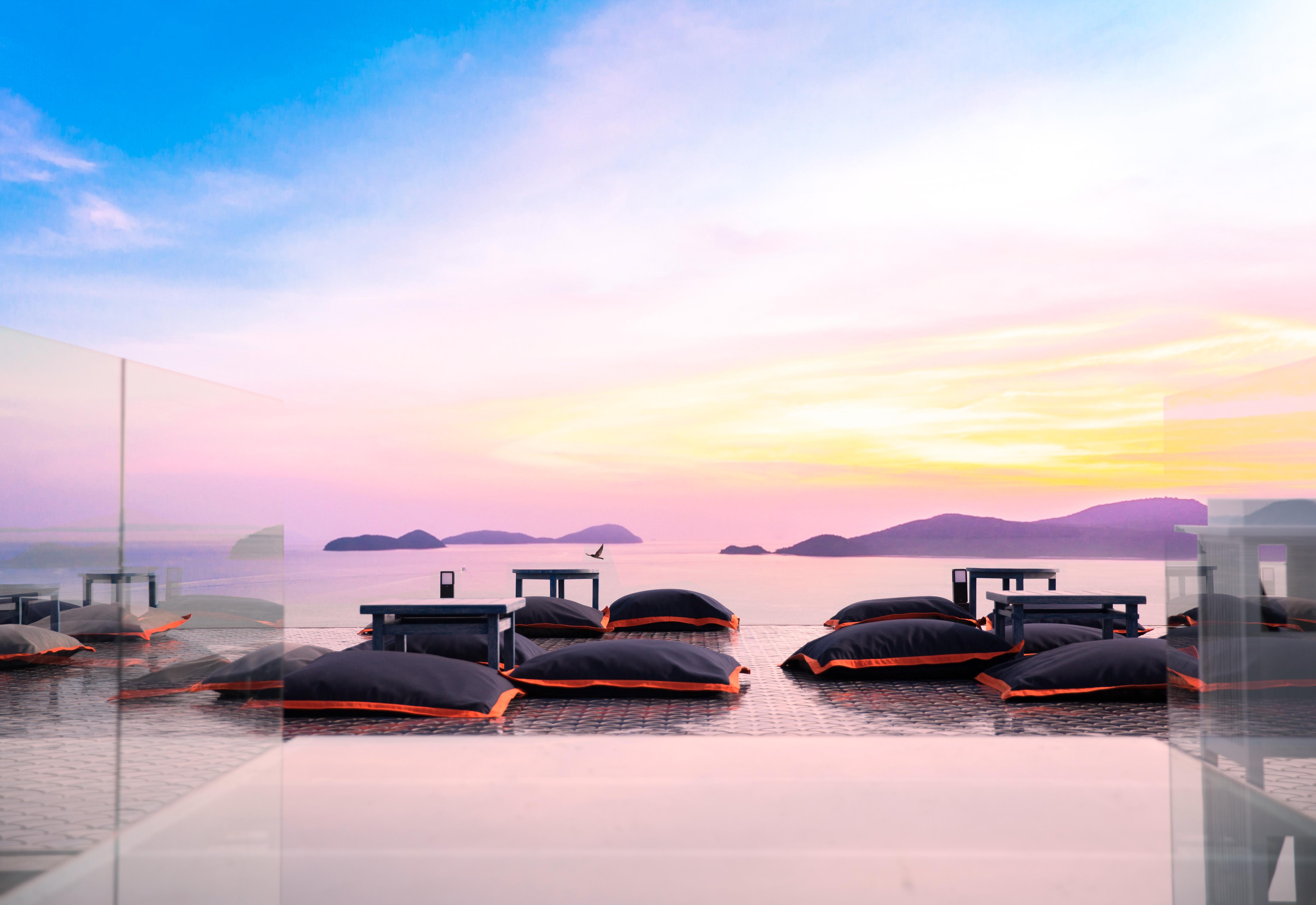 Sri Panwa Phuket Luxury Pool Villa Hotel - Sha Plus Exterior foto View of the Gulf of Thailand from the rooftop bar